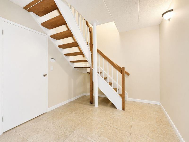 9981 Shore Road 13b Property Photo 10