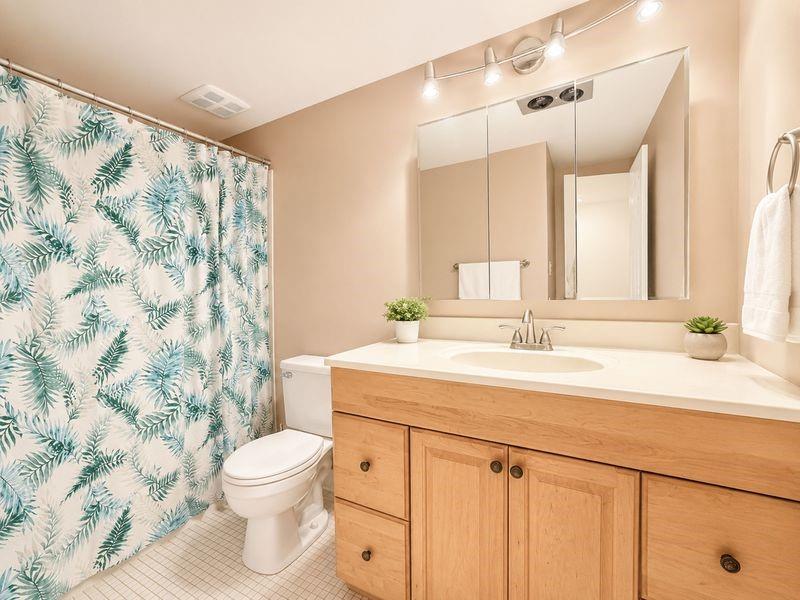 9981 Shore Road 13b Property Photo 13