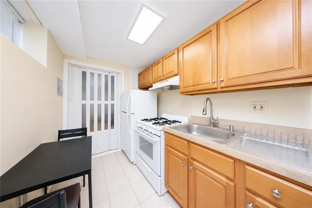 119 Seneca Street Property Photo 23