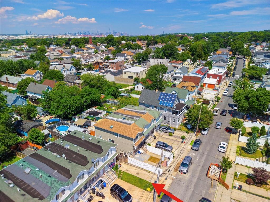 119 Seneca Street Property Photo 35