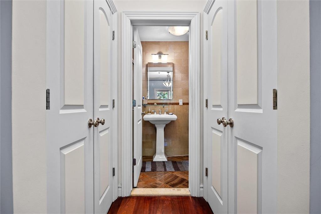 2518 West Street 2b Property Photo 15