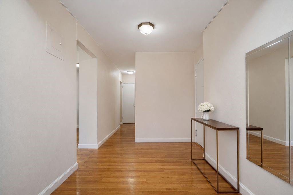 1237 Avenue Z 1w Property Photo 3