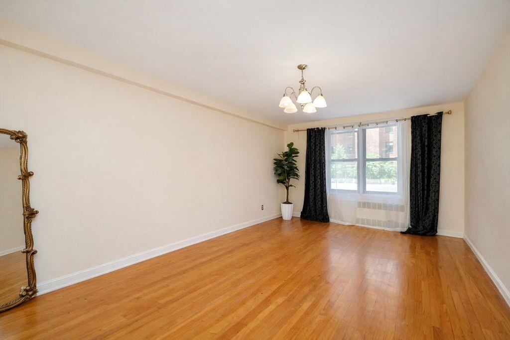 1237 Avenue Z 1w Property Photo 4