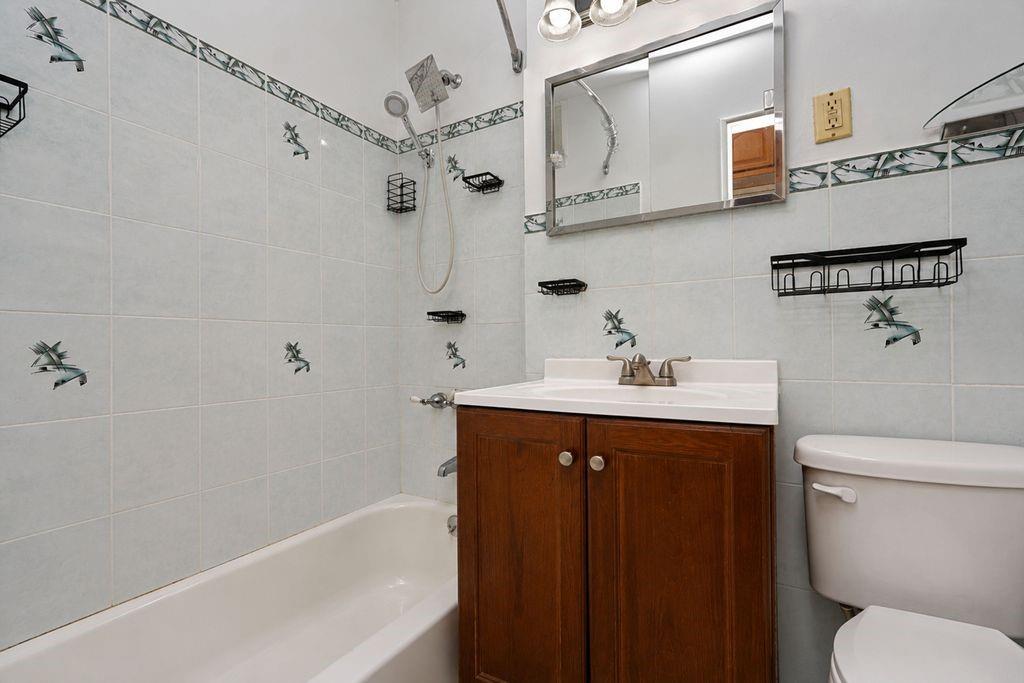 1237 Avenue Z 1w Property Photo 19