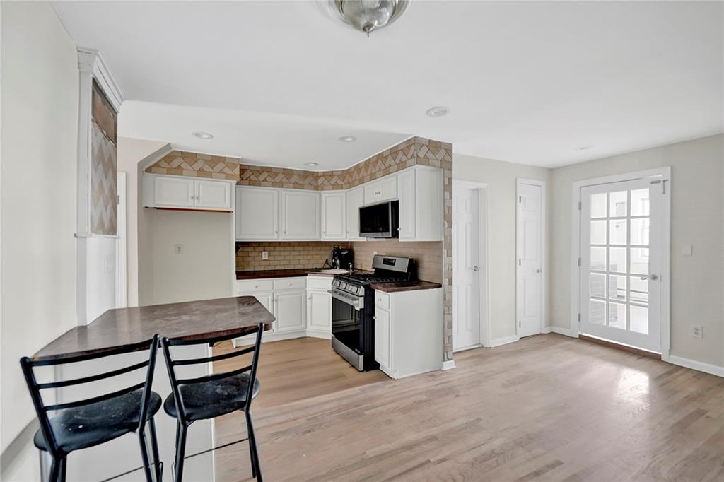 1871 Haring Street Property Photo 8
