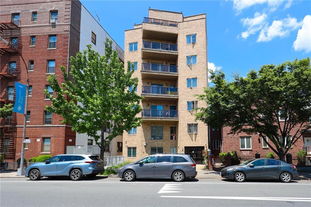 2113 Kings Highway 2 Property Photo 1
