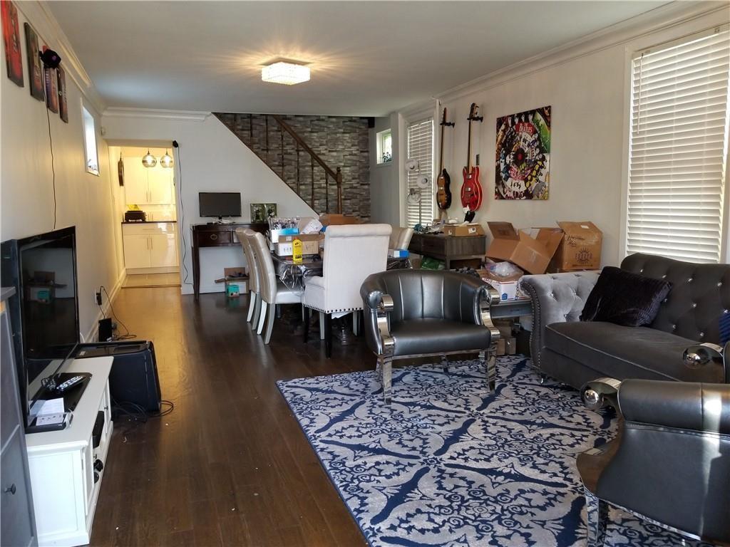 1637 West 2nd Street Property Photo 3