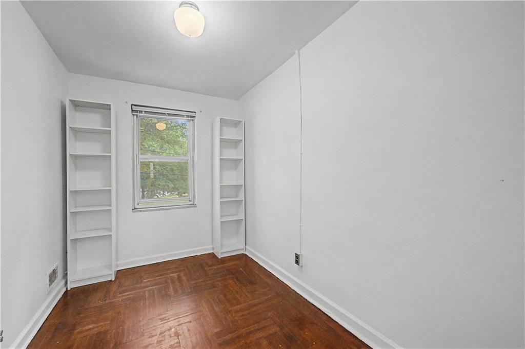 138 Van Cortlandt Park S Property Photo 25
