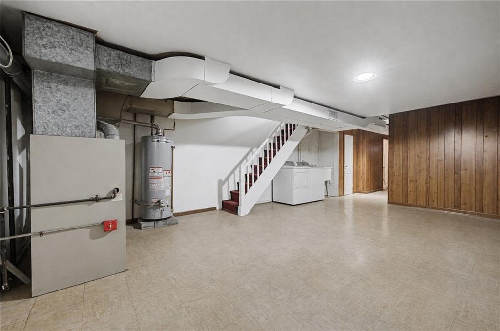 138 Van Cortlandt Park S Property Photo 27