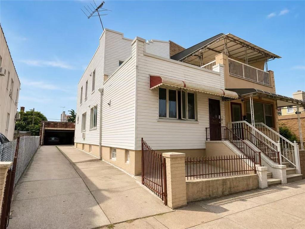 1716 71st Street Property Photo 1