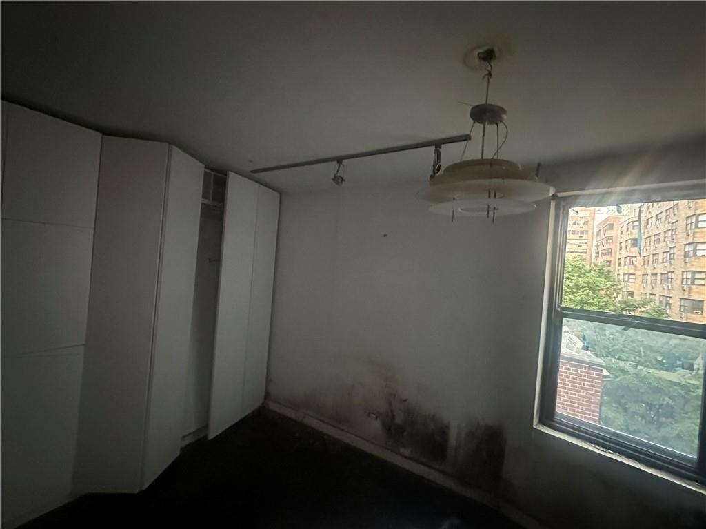 208 East 70th Street 6e Property Photo 6