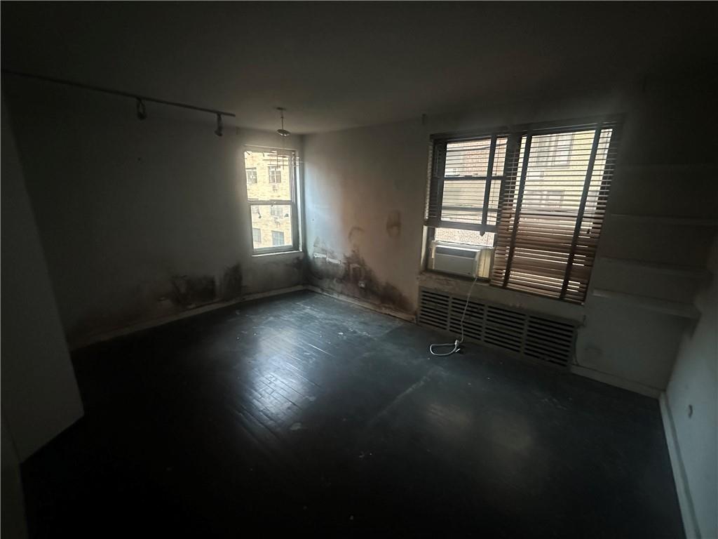 208 East 70th Street 6e Property Photo 7