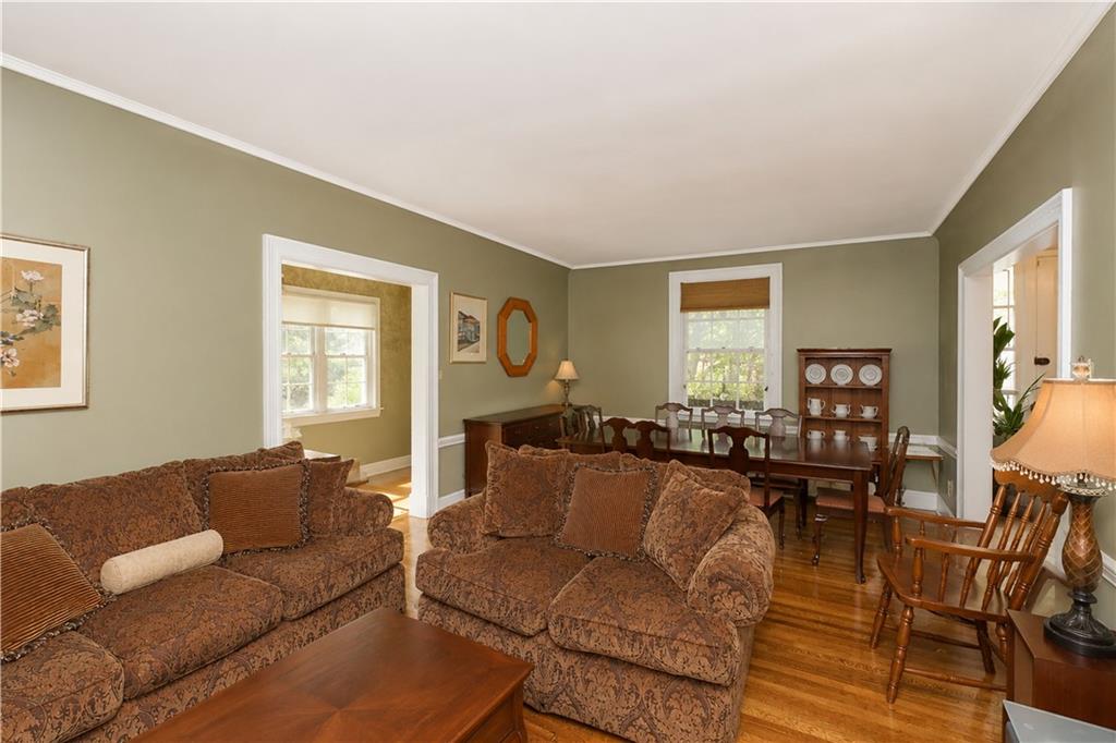 7724 Ridge Boulevard Property Photo 10