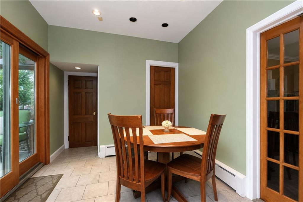 7724 Ridge Boulevard Property Photo 17