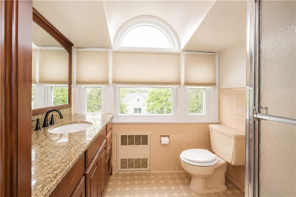 7724 Ridge Boulevard Property Photo 28
