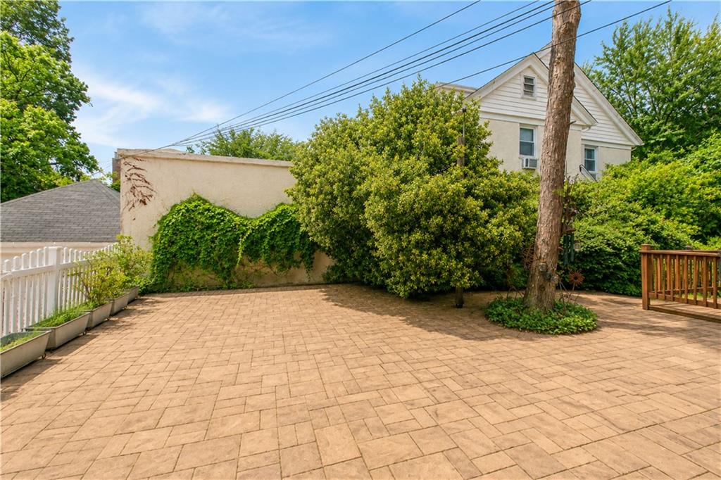 7724 Ridge Boulevard Property Photo 46