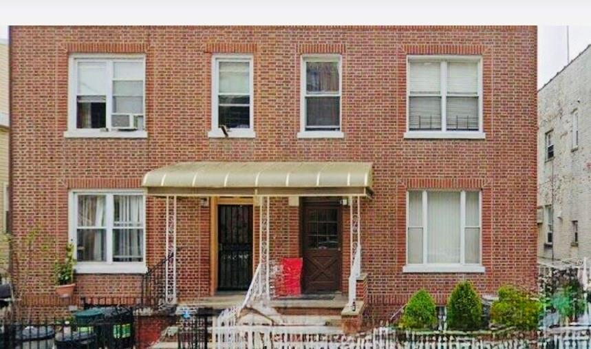 183 Bay 22nd Street Property Photo 1