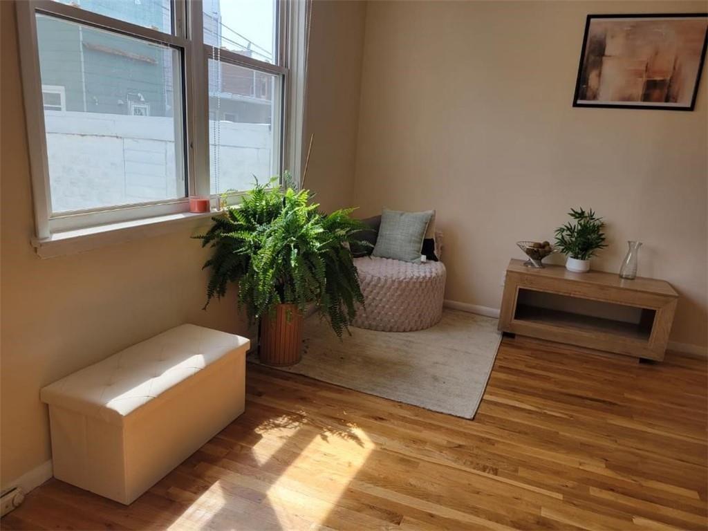1378 East 5th Street Property Photo 2