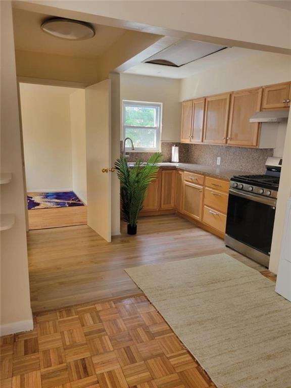 1378 East 5th Street Property Photo 6