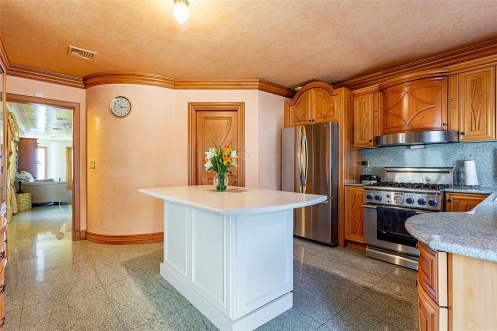 1068 82nd Street Property Photo 12