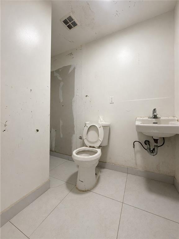 835 55th Street Property Photo 4