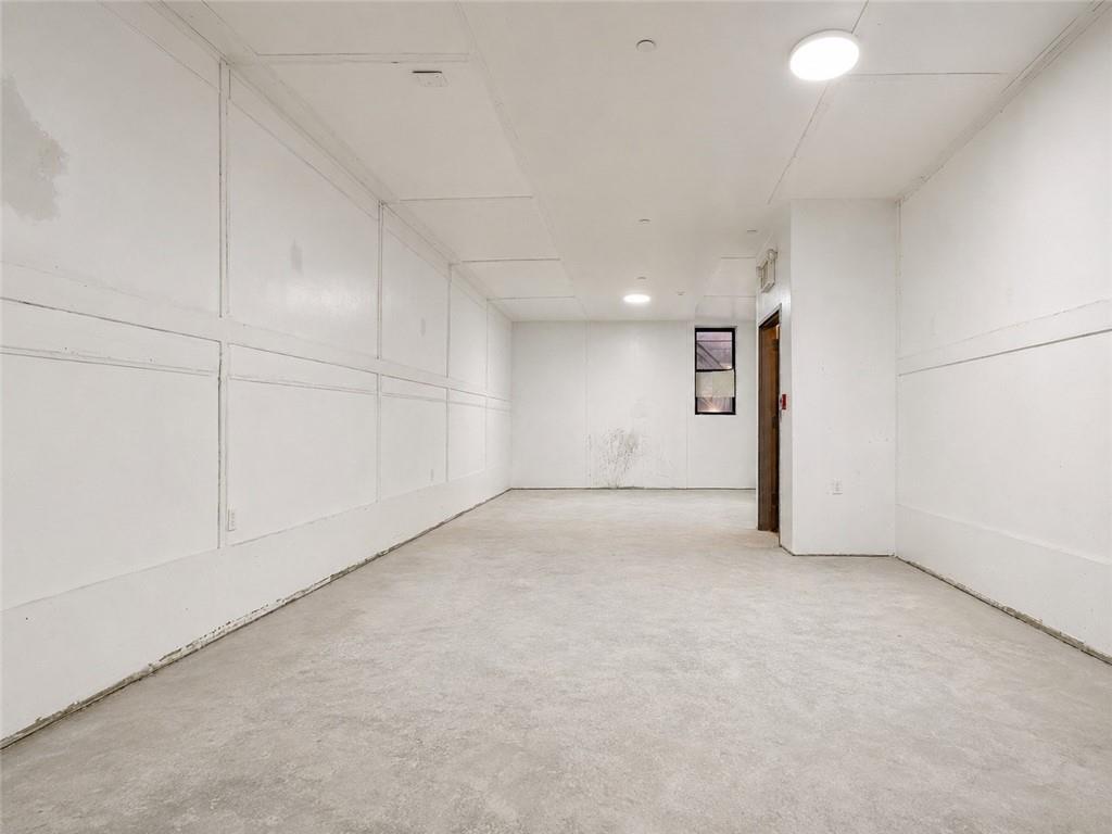 835 55th Street Property Photo 5