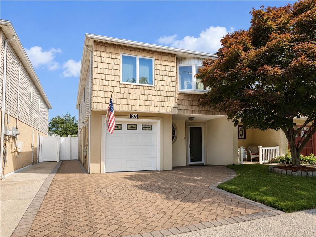 89 Evergreen Street Property Photo 1