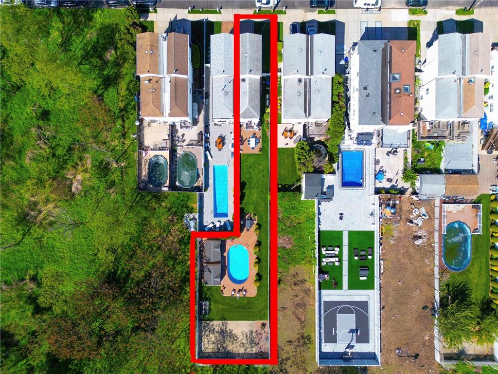 220 Slater Boulevard Property Photo 3
