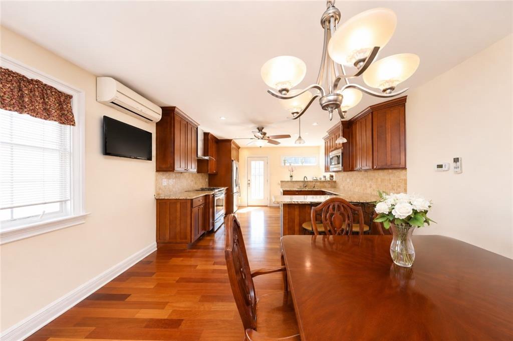 220 Slater Boulevard Property Photo 9
