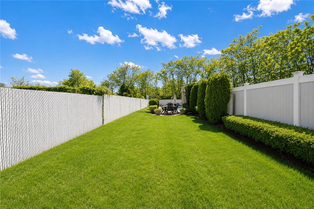 220 Slater Boulevard Property Photo 23