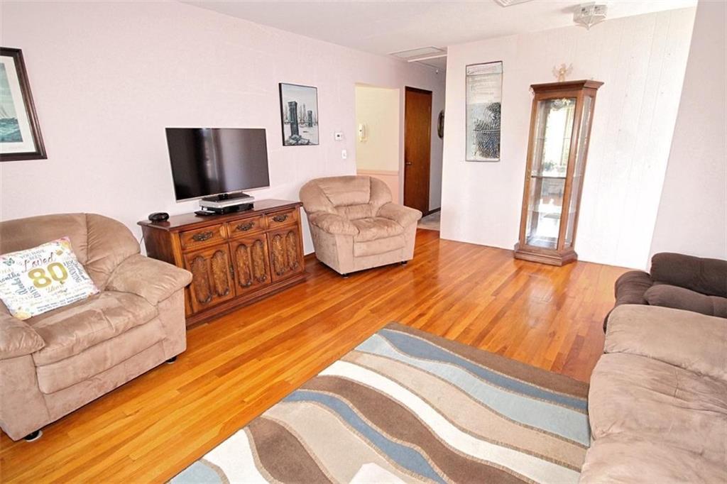 43 Cloverdale Avenue Property Photo 7