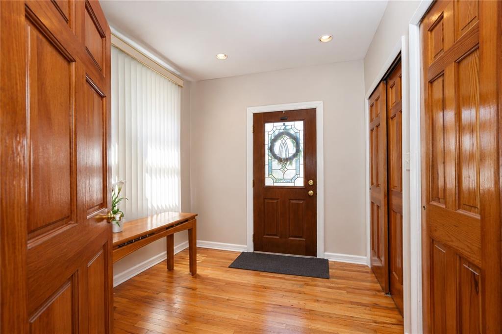 2146 80th Street Property Photo 4