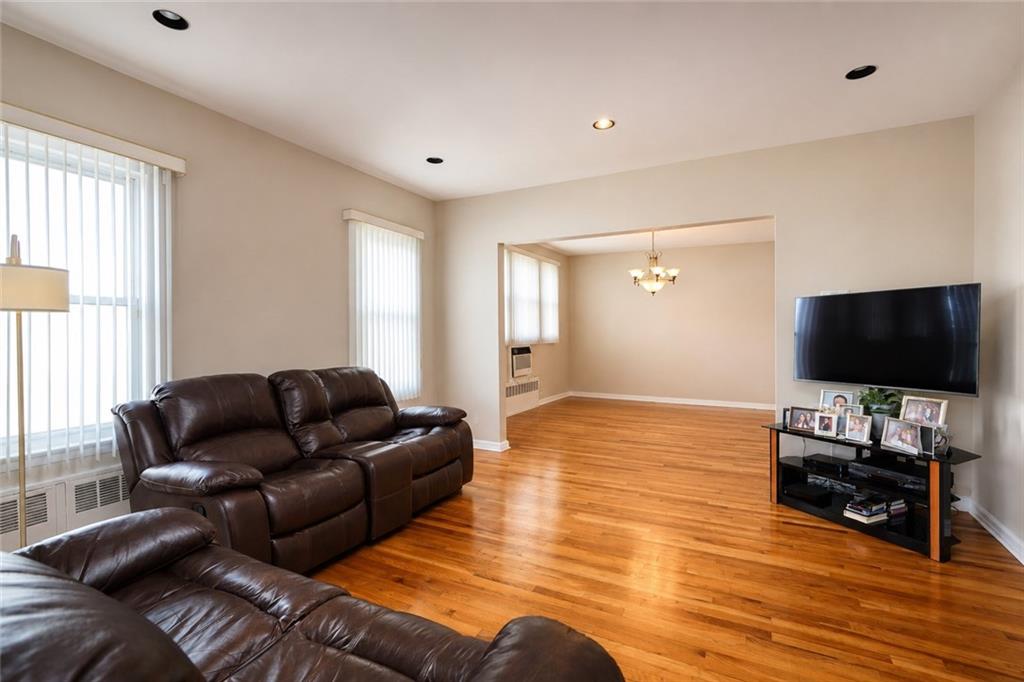 2146 80th Street Property Photo 8