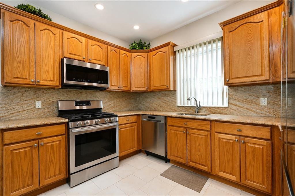 2146 80th Street Property Photo 16
