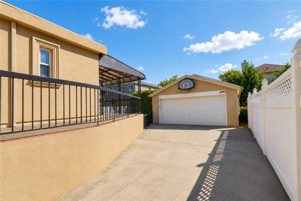 2146 80th Street Property Photo 40