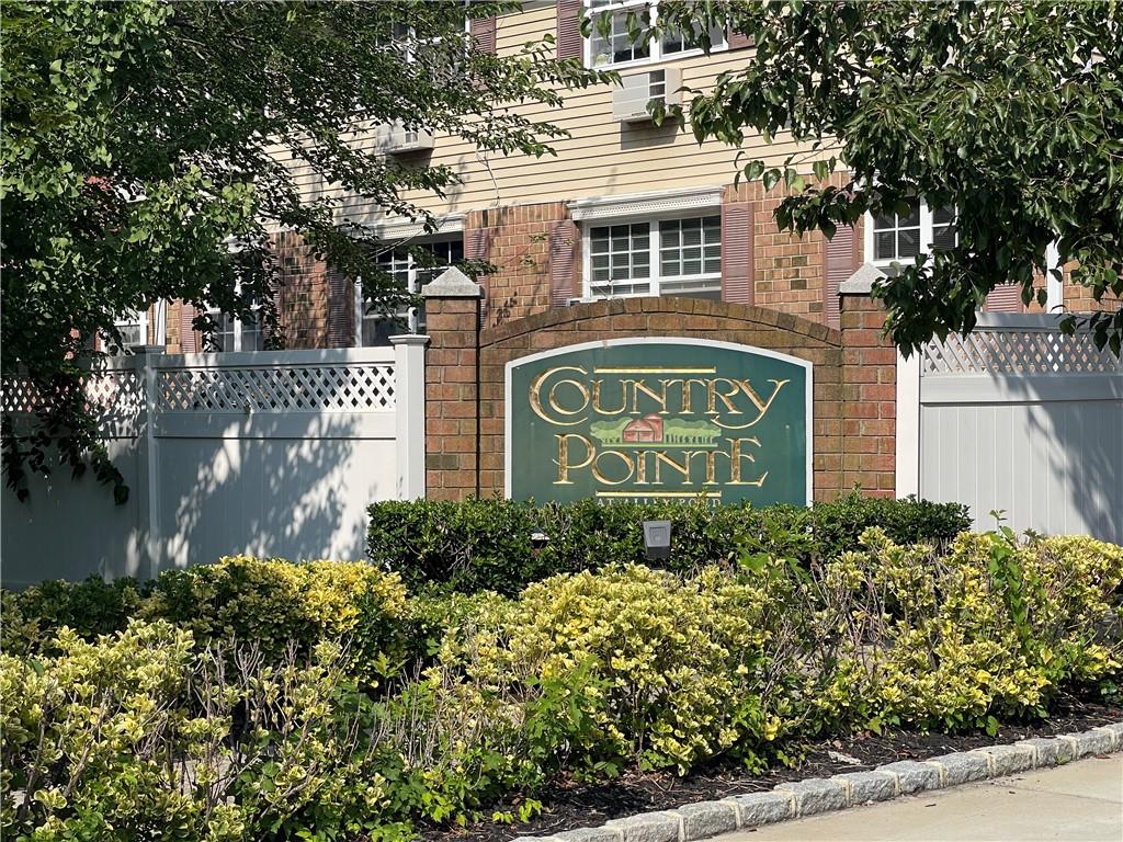 82-108 Country Pointe Circle Property Photo 19