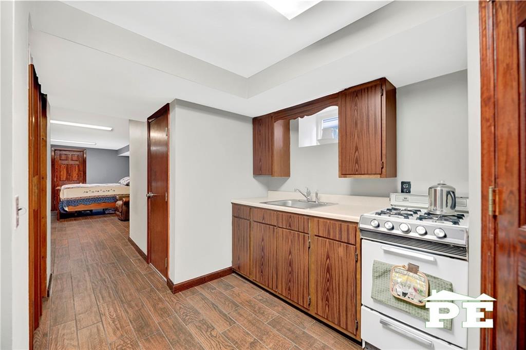 1782 East 51st Street Property Photo 22