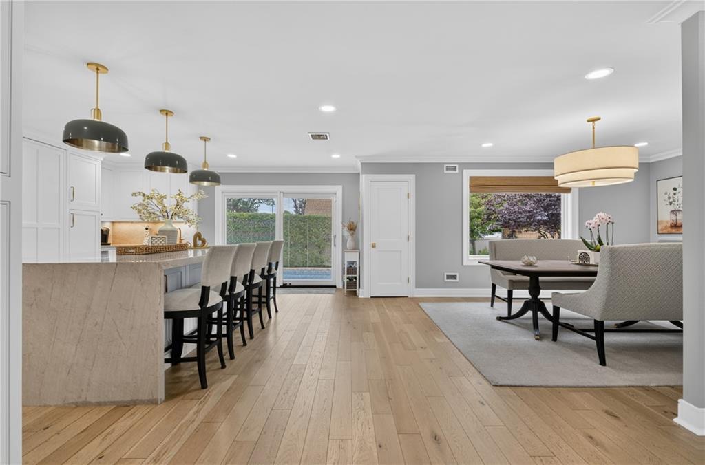 1755 Grand Avenue Property Photo 13
