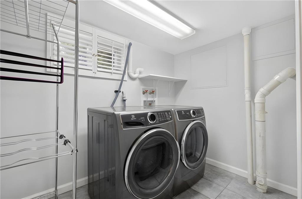 1755 Grand Avenue Property Photo 33