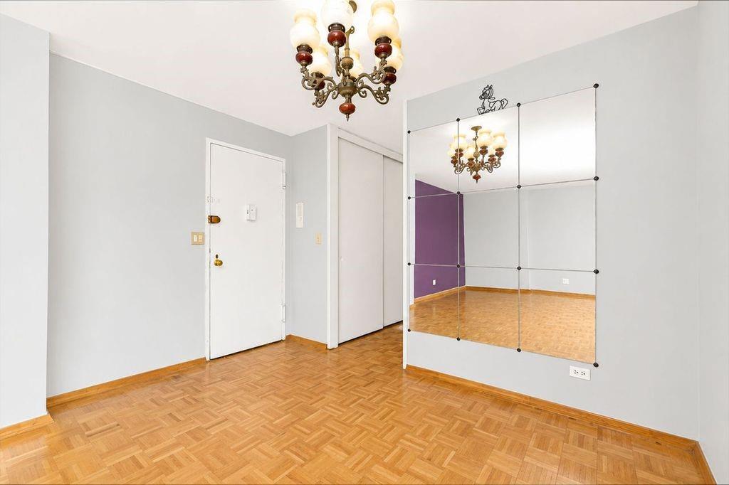 2944 West 5th Street 22f Property Photo 2