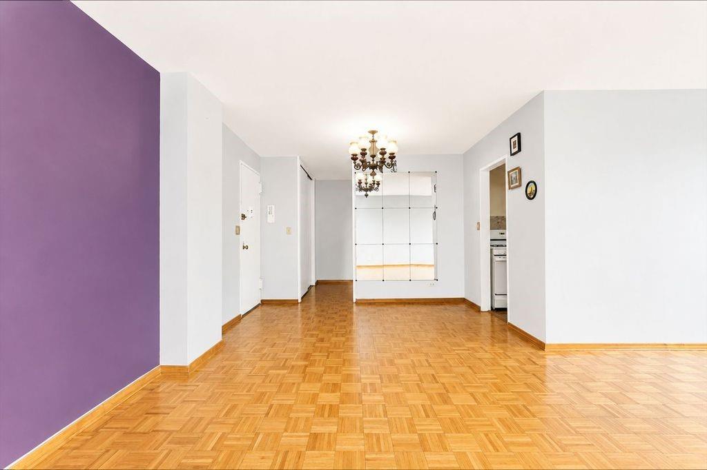 2944 West 5th Street 22f Property Photo 3