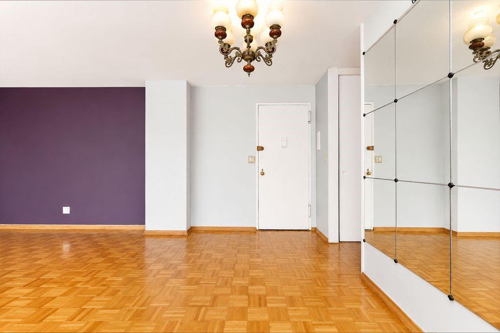 2944 West 5th Street 22f Property Photo 5