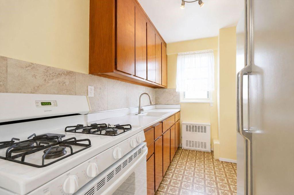 2944 West 5th Street 22f Property Photo 11