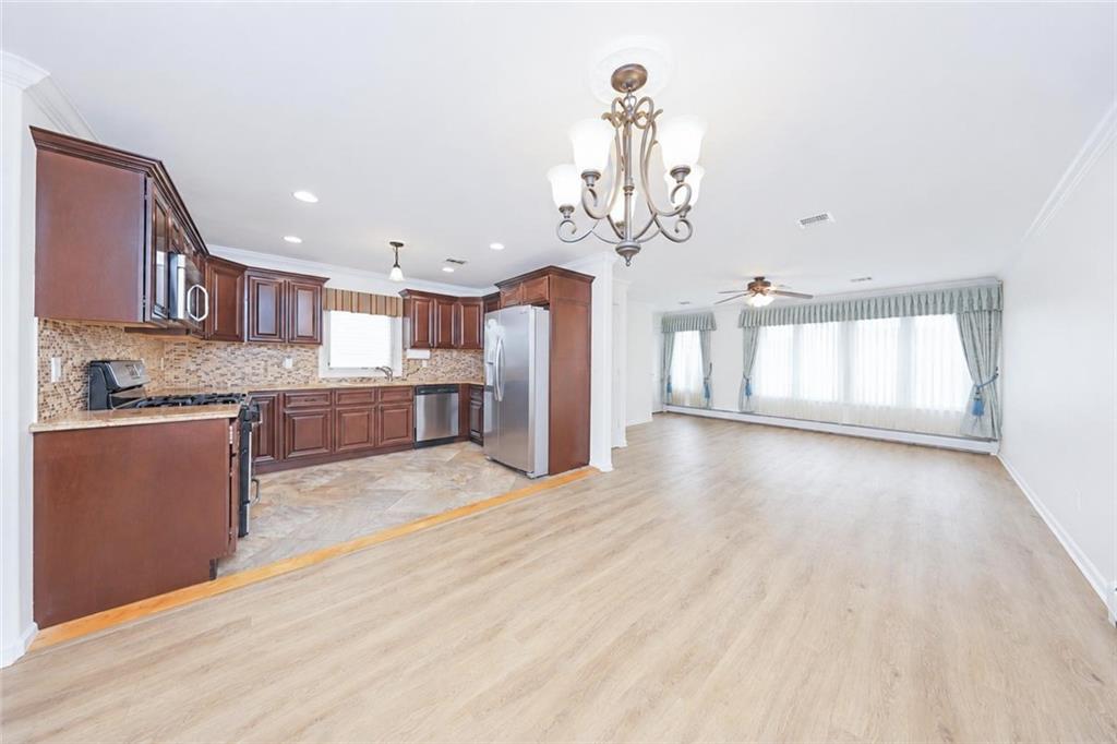 29 Summit Place Property Photo 6