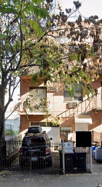 103 16th Street Property Photo 1