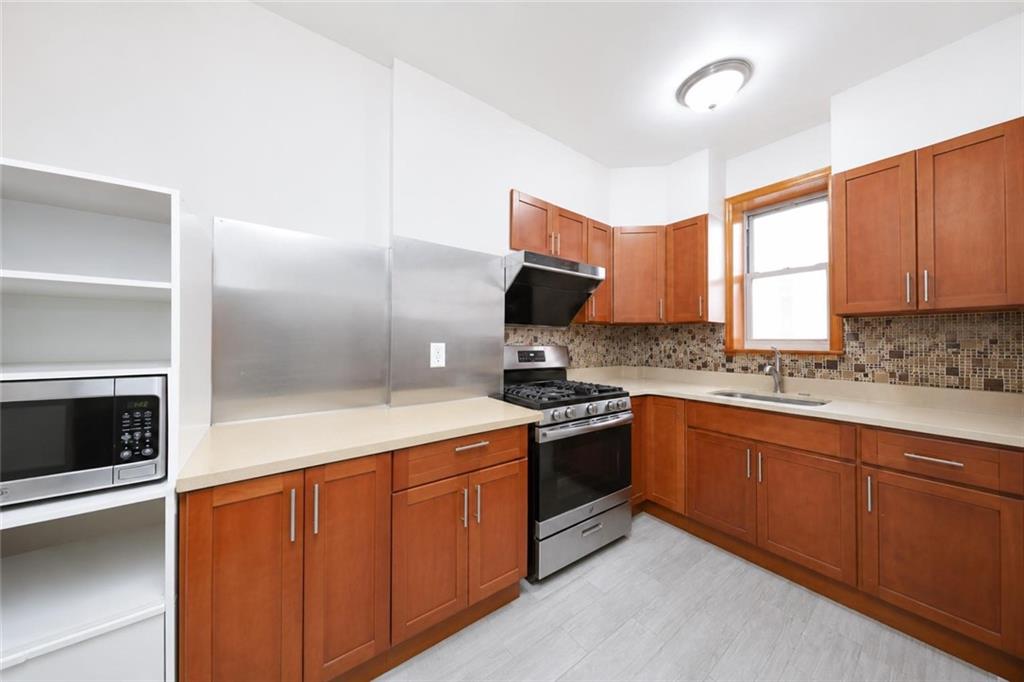 1669 Coleman Street Property Photo 5