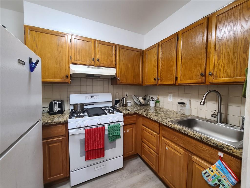 2823 West 37th Street Property Photo 4