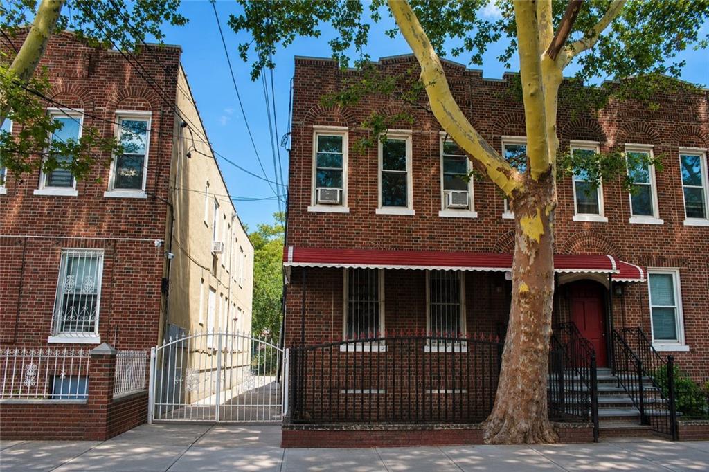 419 Amboy Street Property Photo 1