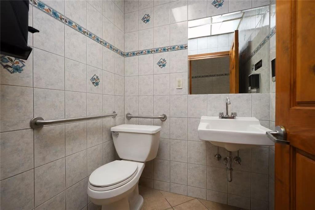 9218 4th Avenue Property Photo 9