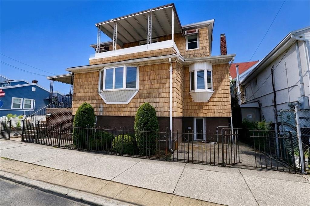 63 Seba Avenue Property Photo 1